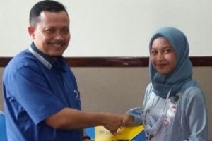 Ayu Allen Mahasiswa Terbaik Uniku 2018
